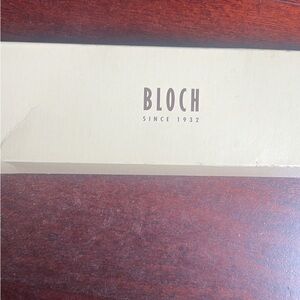 Bloch Ballet shoes 5.5
